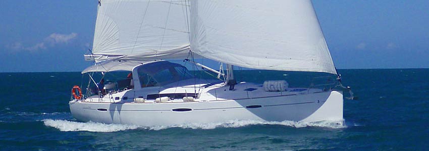 Port Douglas reef cruises to Low Isles with Aquarius