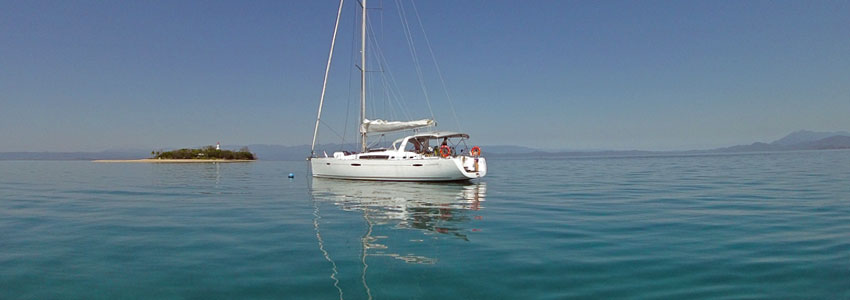 visit Low Isles lagoon with Escape